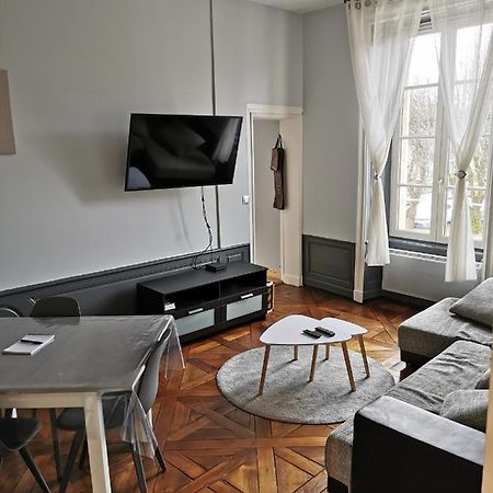 Appartement Avec Vue Sur Cathedrale Classe De Tourisme 3 Etoiles Bayeux Kültér fotó