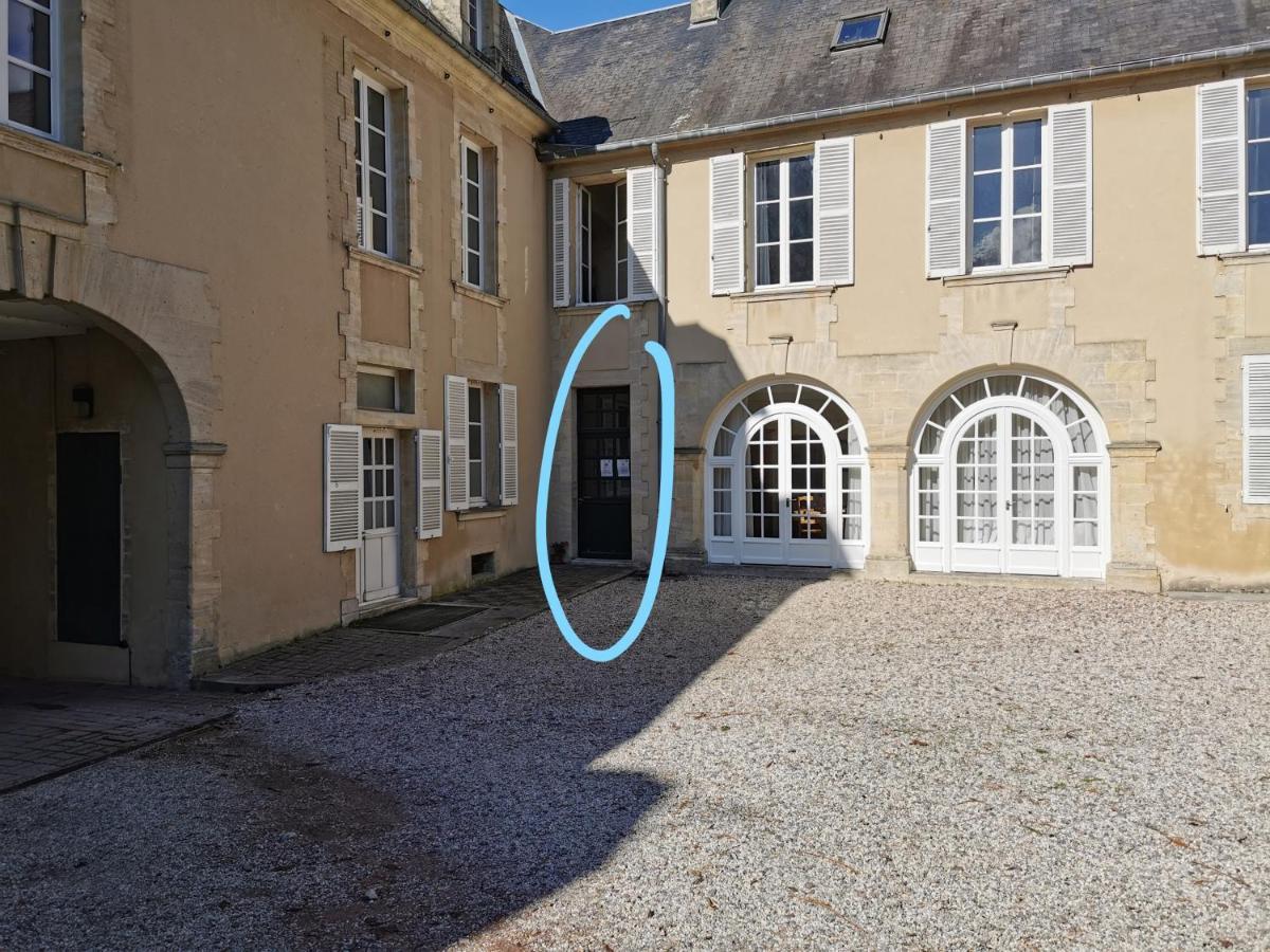 Appartement Avec Vue Sur Cathedrale Classe De Tourisme 3 Etoiles Bayeux Kültér fotó