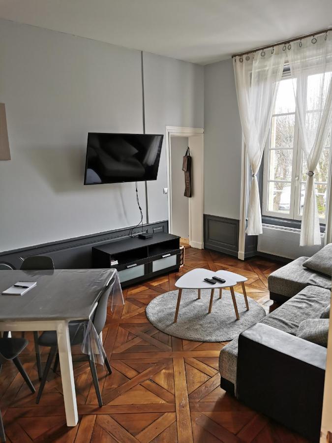 Appartement Avec Vue Sur Cathedrale Classe De Tourisme 3 Etoiles Bayeux Kültér fotó